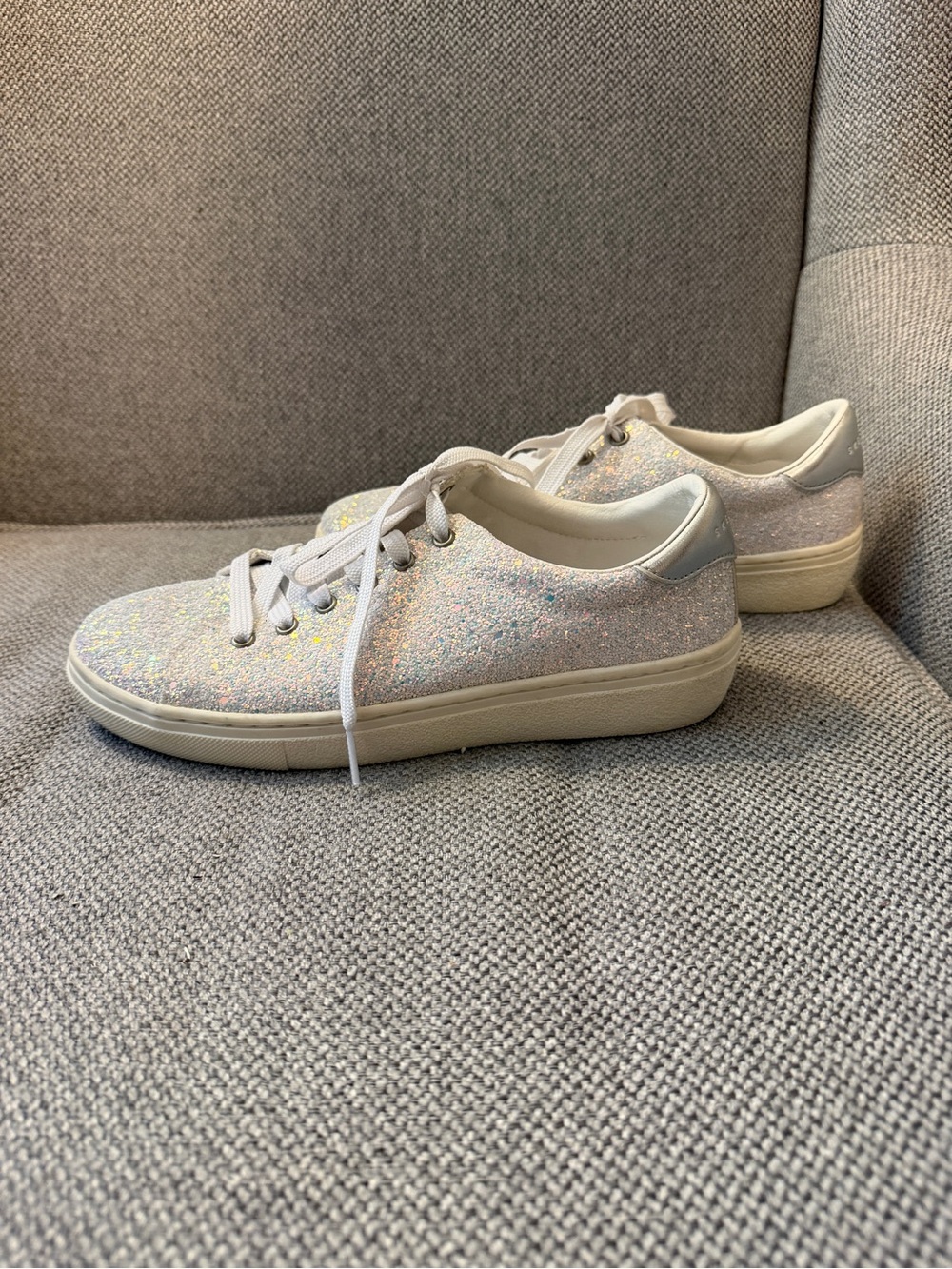 Skechers Iridescent Glitter Low-Top Sneakers - White - Picture 3 of 7
